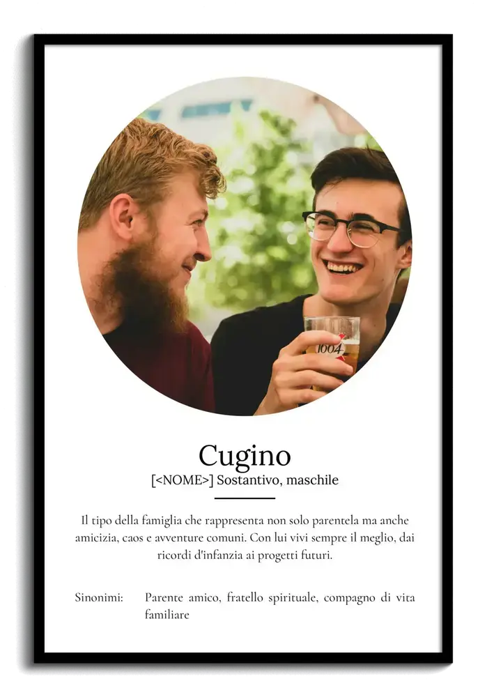 Poster per un cugino con foto rotonda e definizione stile dizionario su fondo bianco, in cornice nera