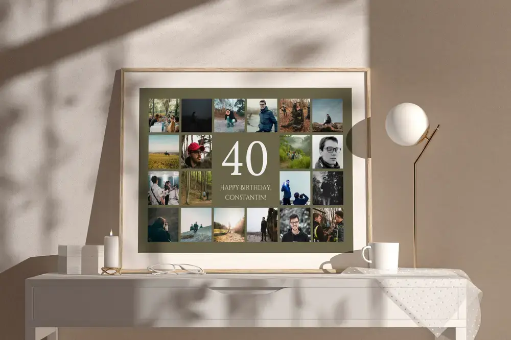 Collage incorniciato con un grande 40 e foto all’aperto su fondo verde oliva, su una credenza bianca accanto a una lampada