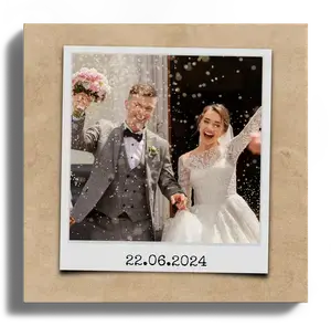 Crea il tuo ricordo di nozze: Polaroid da personalizzare con data e dedica